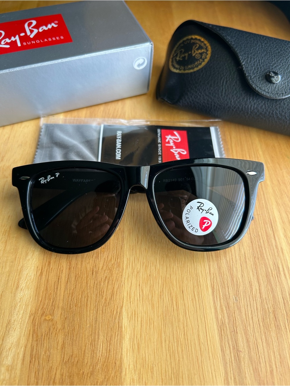 Ray-Ban Black Wayfarer Polarized Sunglasses